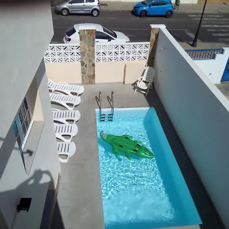 Villa Mirando Al Este *