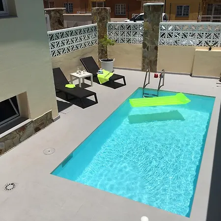Villa Mirando Al Este *
