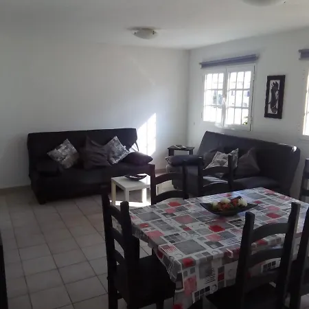 Mirando Al Este Villa