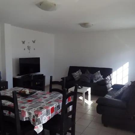 Mirando Al Este Villa